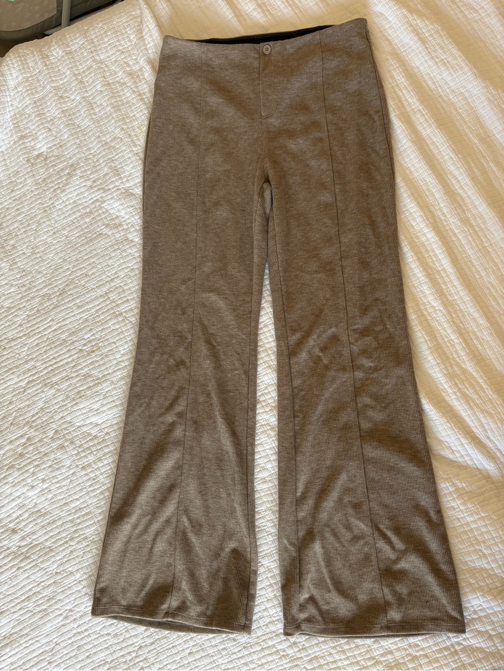 HALARA Ribbed High Waisted Tummy Control Casual Flare Pants